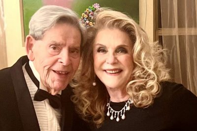 Morris and Judy Sarna portrait.